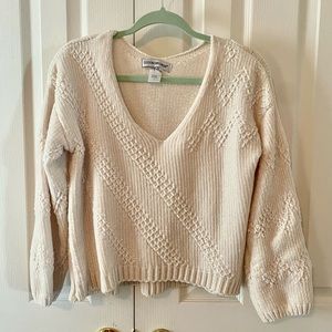 Boxy V-neck Sweater